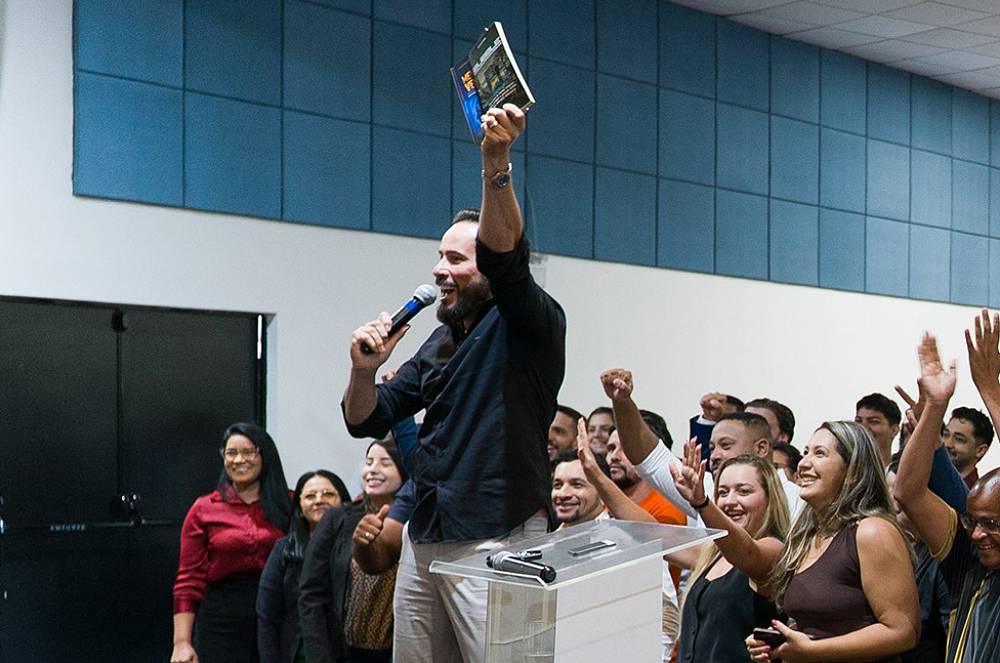 Alessandro Miranda marca presença no MB Summit Brazil 2026 com palestra sobre posicionamento no mercado imobiliário